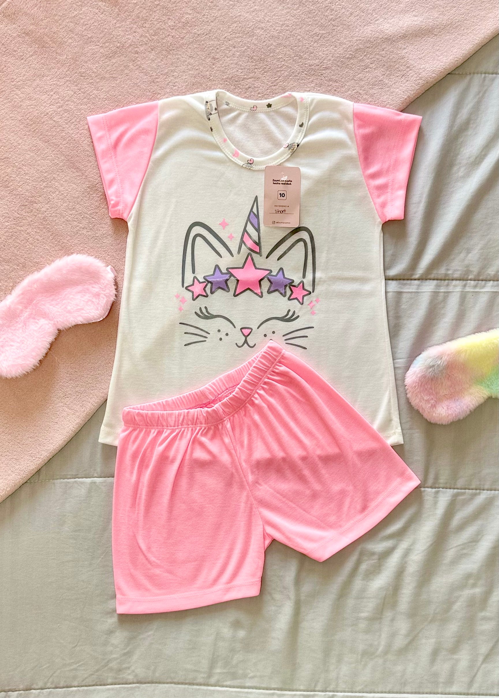 Niña Corta Gatita Rosada